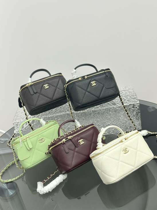 Picture of Chanel Handbags 2 _SKUfw239856788fw
